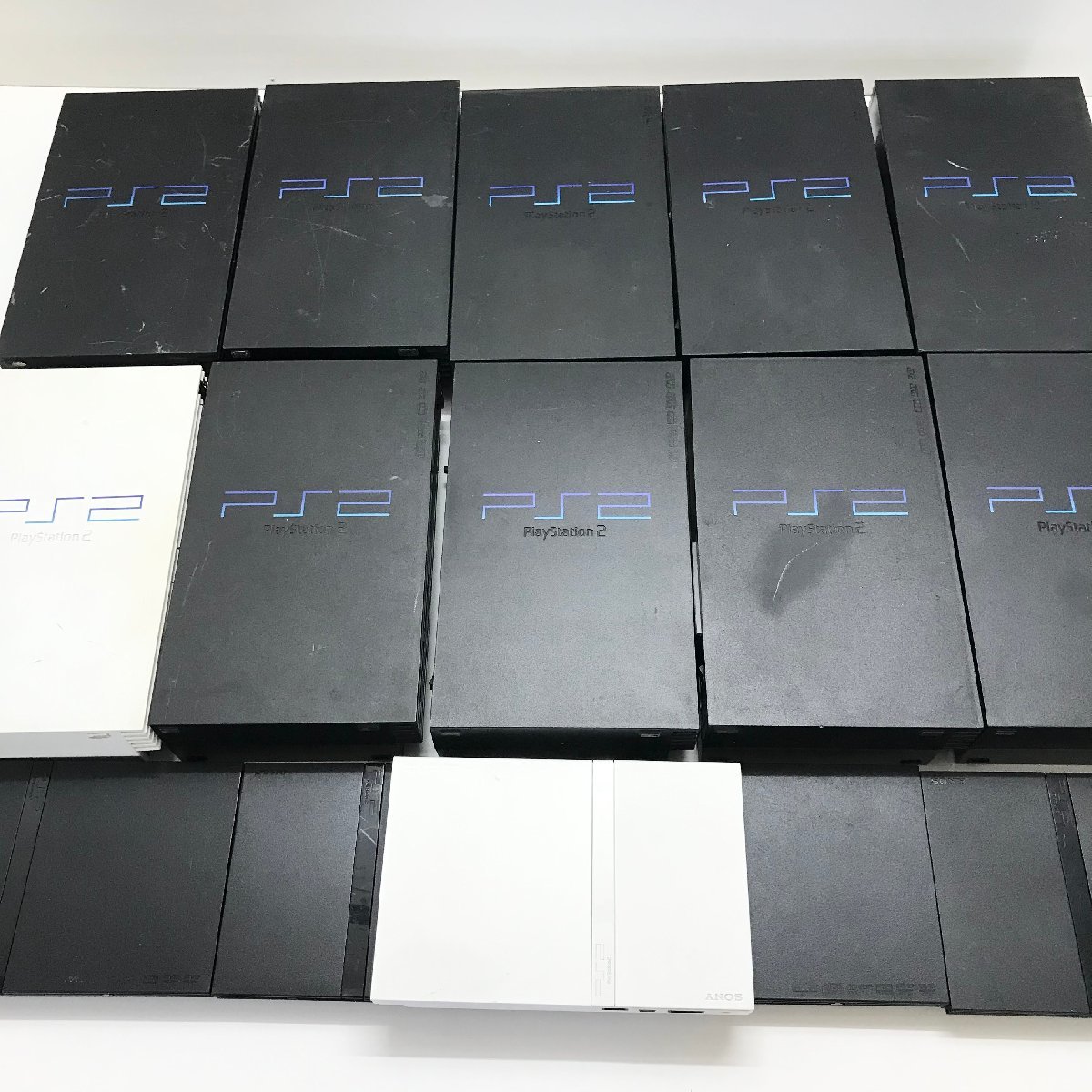△【ジャンク品】 SONY ソニー PlayStation2 プレイステーション2 プレステ2 本体 15台 薄型あり まとめ 現状品 (GB)M/G50622/5/26 JChere雅虎拍卖代购 ジャンク品 ps2 本体 薄型2台