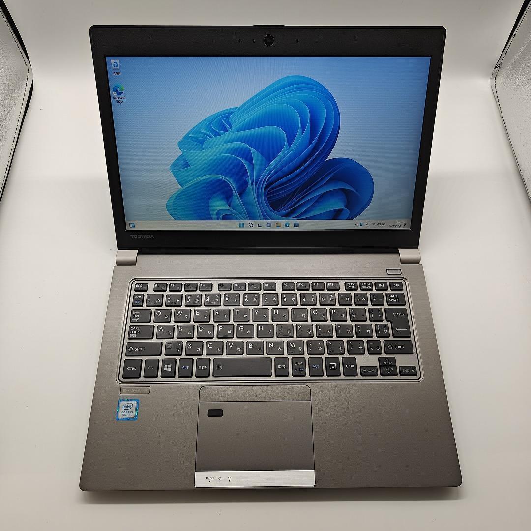美品】東芝 ダイナブック i7 16GB 新品SSD256GB 13.3型 ノートパソコン