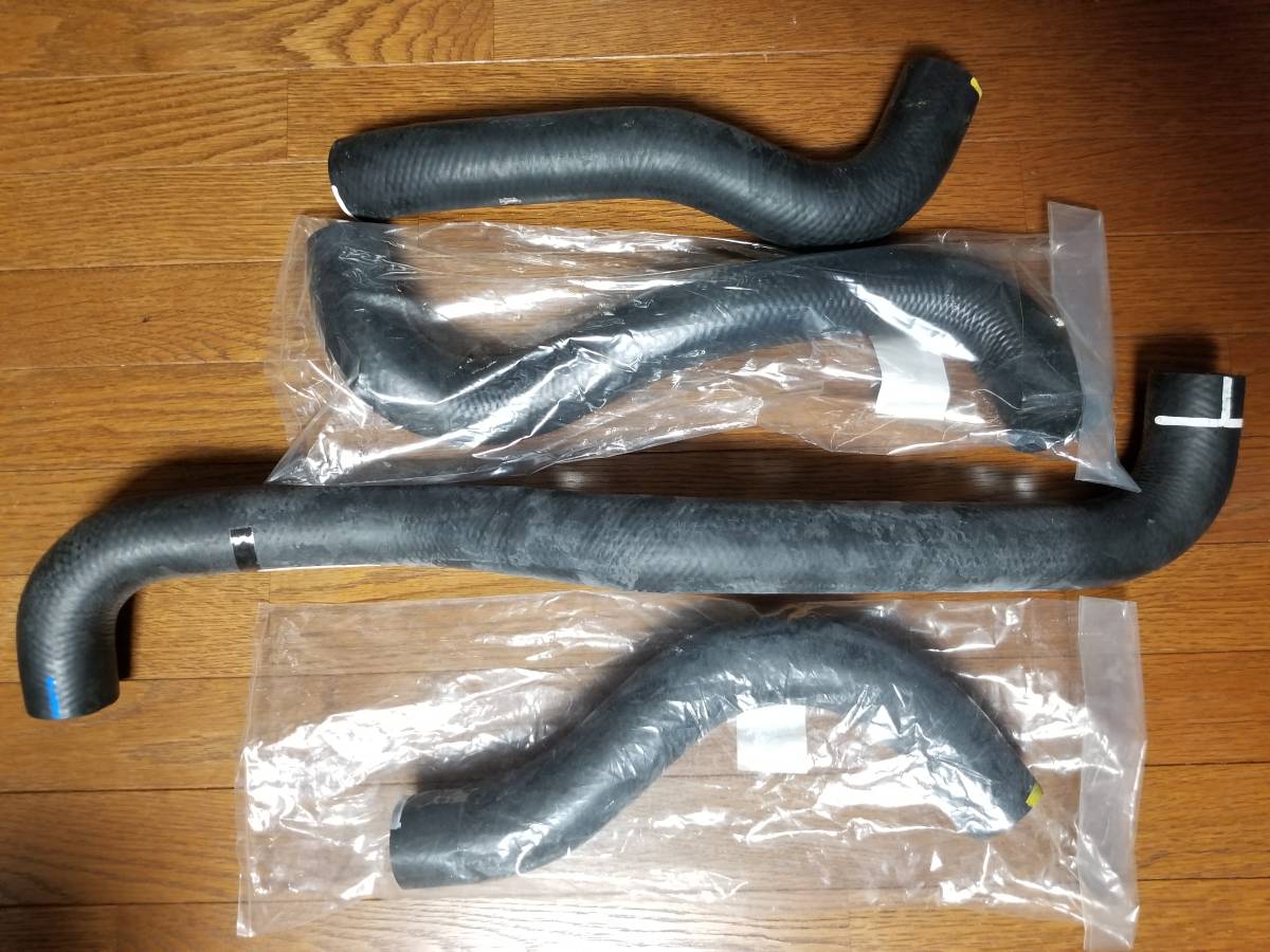 ☆希少新品☆初代エスティマ_TCR10系/20系_純正ラジエターホースNo.1
