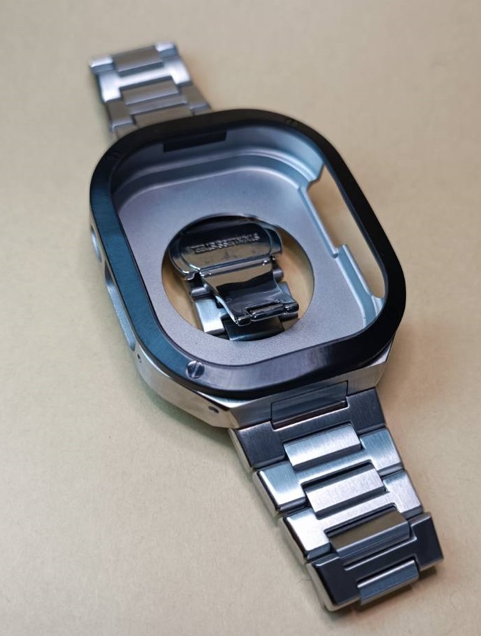 SVB 49mm apple watch ultra Apple watch Ultra case screw metal stainless steel custom golden concept Golden concept 
