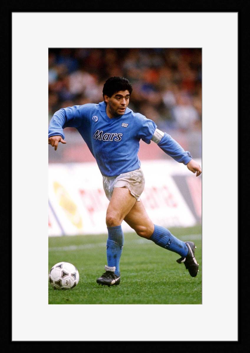 FM01W-ディエゴ マラドーナ Diego Maradona 神の手 アルゼンチン代表 サッカー soccer フレーム有 マット有 枠有 frame A4 インテ 模写_画像1