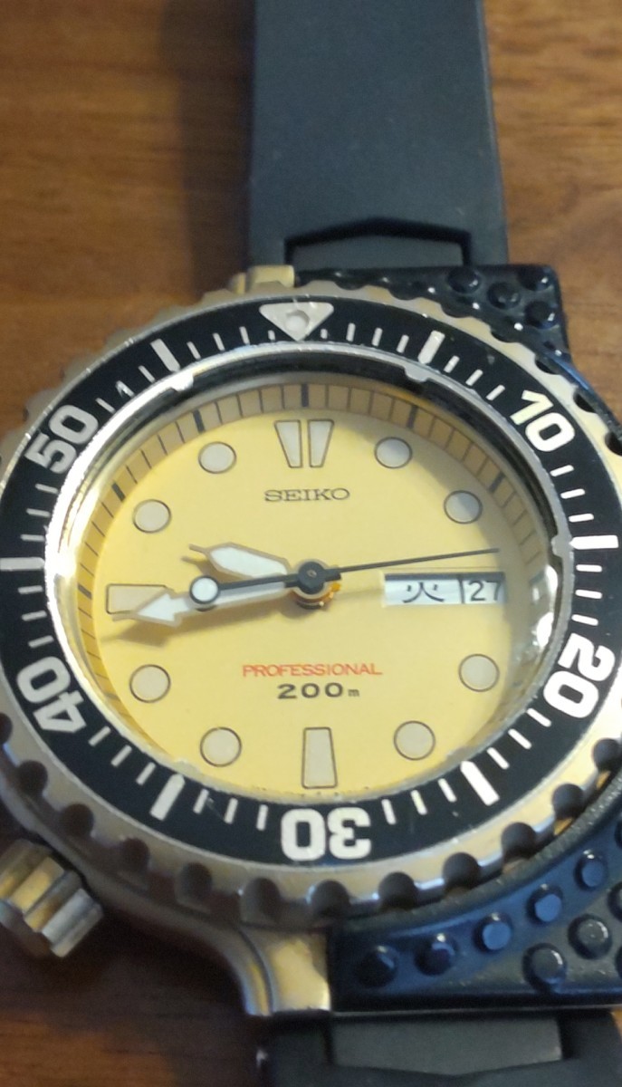 1986年予測 稼働中【初期型 】電池交換済 美品部類☆SEIKO