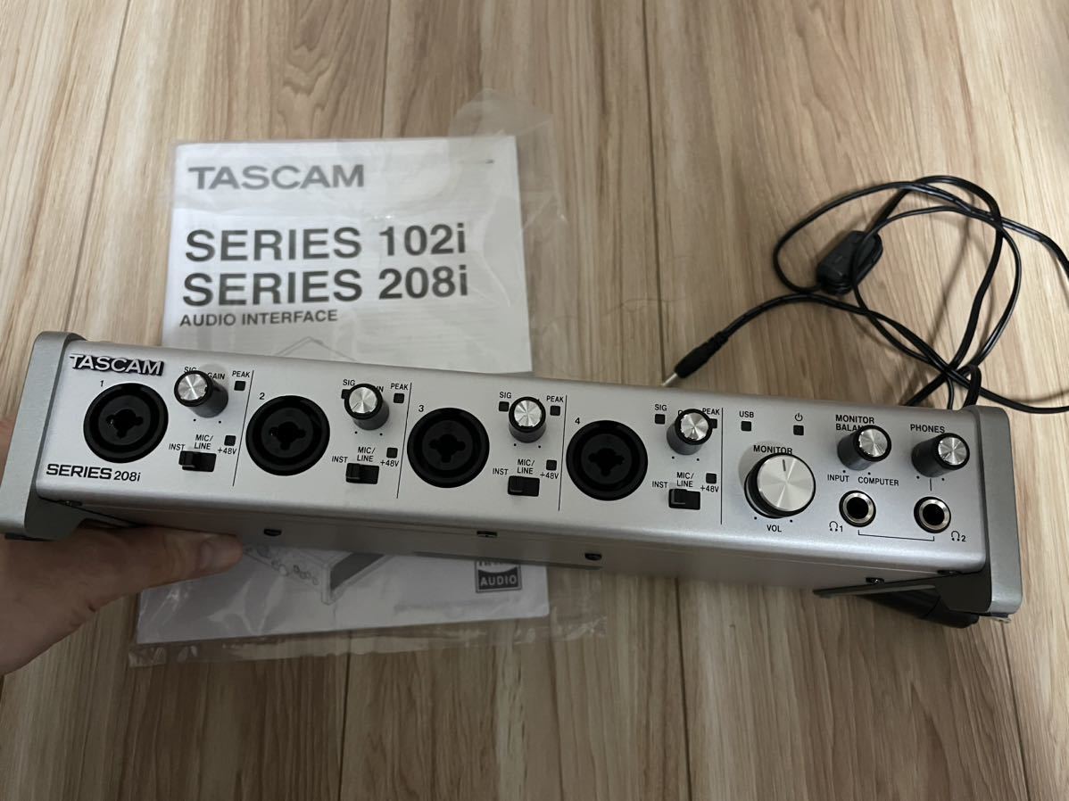 TASCAM 208i 20in8out USB オーディオインターフェース - 楽器、器材