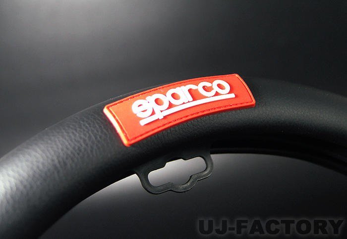 ★sparco/スパルコ★ステアリングカバー Sサイズ（36.0cm～37.0cm）★ブラックレザー＆レッドパンチングレザー (SPC1109RSJ-S)_画像2