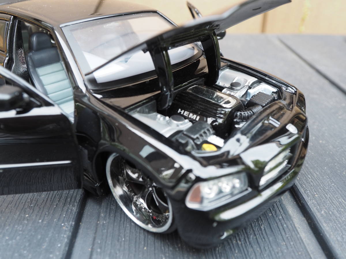 ダッヂ チャージャー R/T 5.7HEMI 2006 箱無し DUB CITY JADA TOYS 1/24 DODGE CHARGER ミニカー_画像4