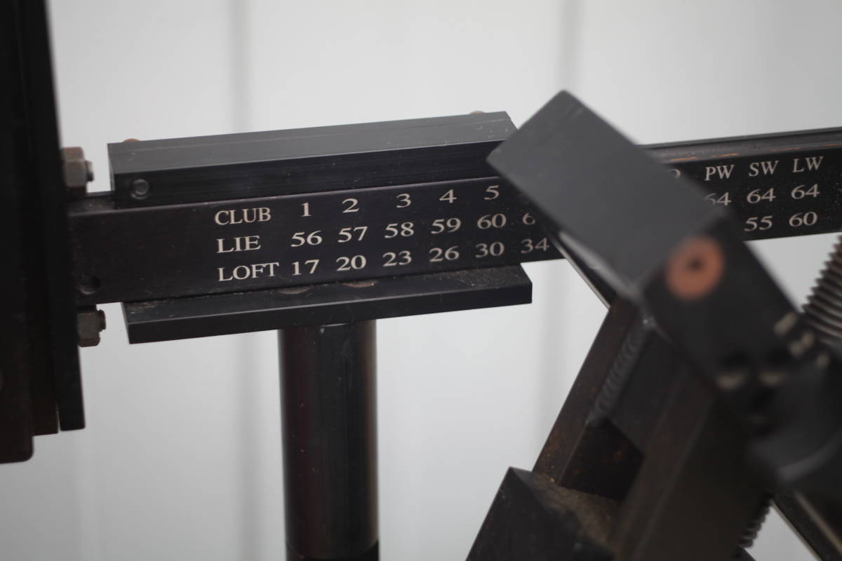 ゴルフクラブ　ロフトライ角度調節器(架台付き) ☆ スコットランド 送料無料】 ☆ゴルフクラブ ロフト&ライ角調整器 ☆The Scotland