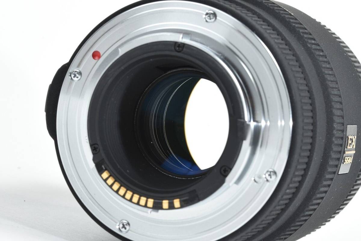 ☆良品☆SIGMA 70mm F2.8 MACRO EX DG シグマSAマウント フード ☆良品☆SIGMA 70mm F2.8 MACRO EX DG シグマSAマウント フード