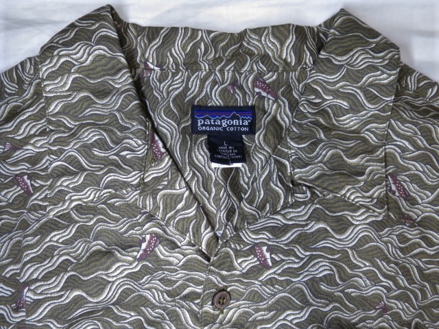 2002 patagonia パタゴニア オープンカラー シャツ L 波柄 魚 2002 patagonia パタゴニア オープンカラー シャツ L 波柄 魚