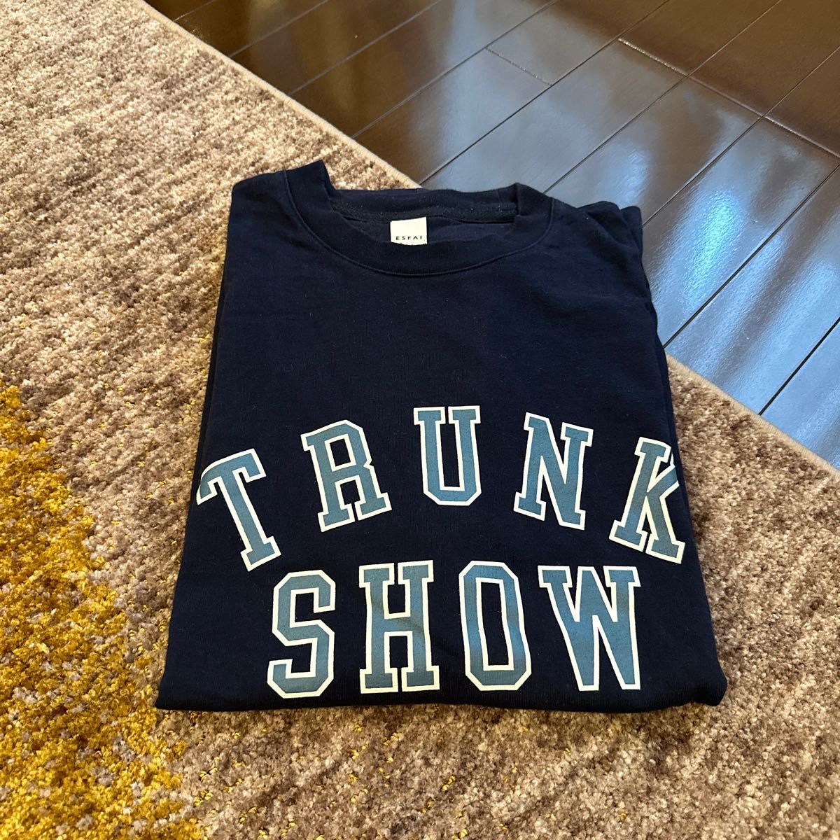 ESFAI trunk show tshirt navy 半袖 Lサイズ　韓国製 logo tシャツ　