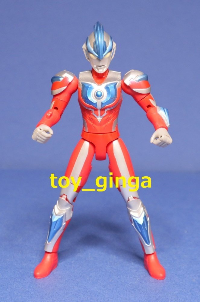 即決UC ウルトラチェンジシリーズ ウルトラマンギンガ 中古品　ウルトラアクションフィギュアと同サイズ_画像1