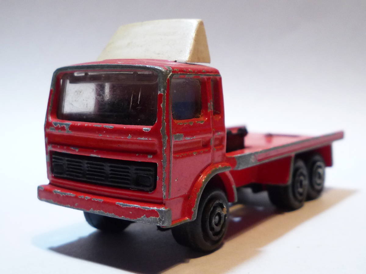 38318 majolette/ MajoRette RENAULT SAVIEM Renault rust M truck France made 