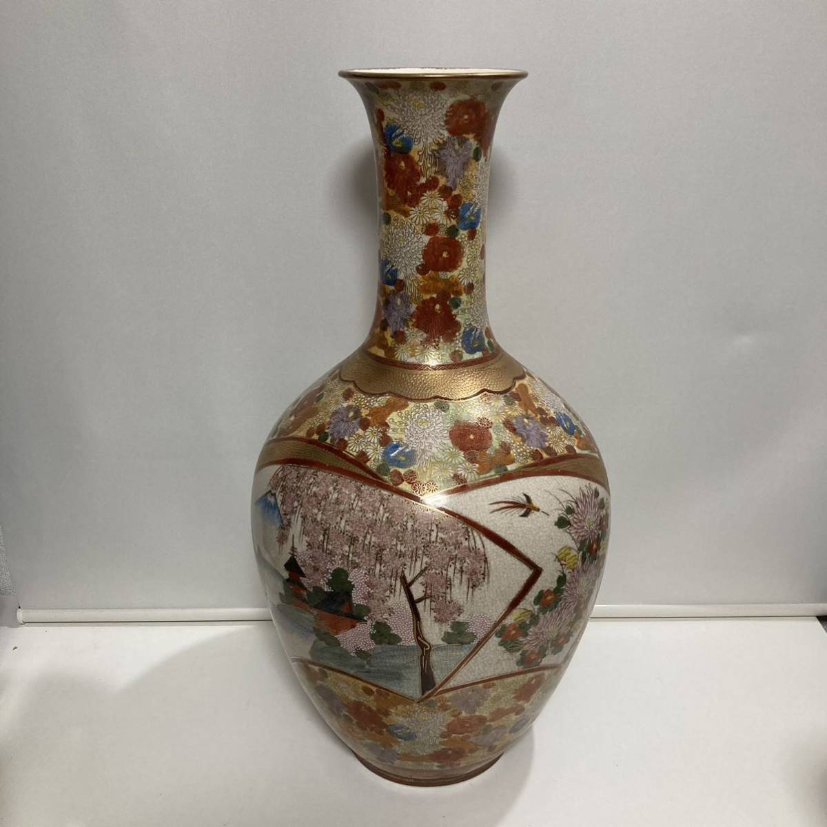 高評価!高評価!九谷焼 金彩色絵双耳透かし角花瓶 コレクション