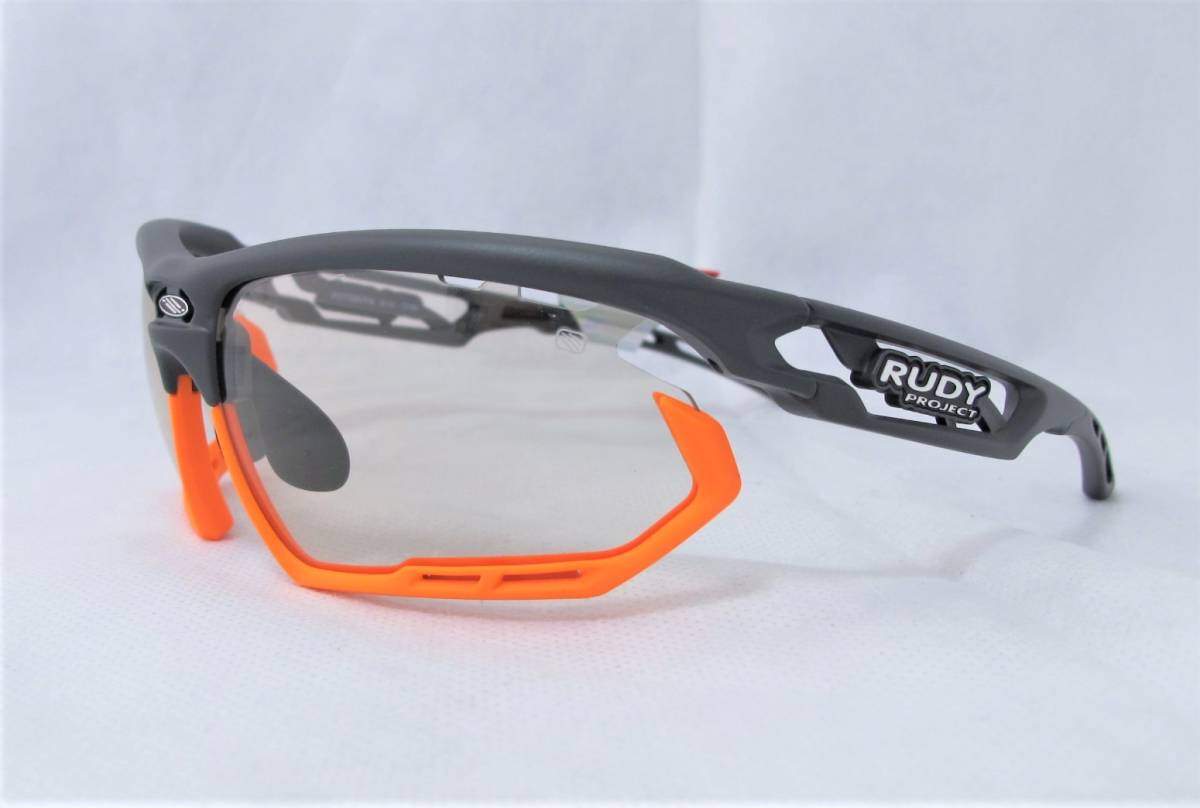 2年保証』 ◇RUDYPROJECT◇FOTONYK サングラス◇SP457475-0000 ルディ