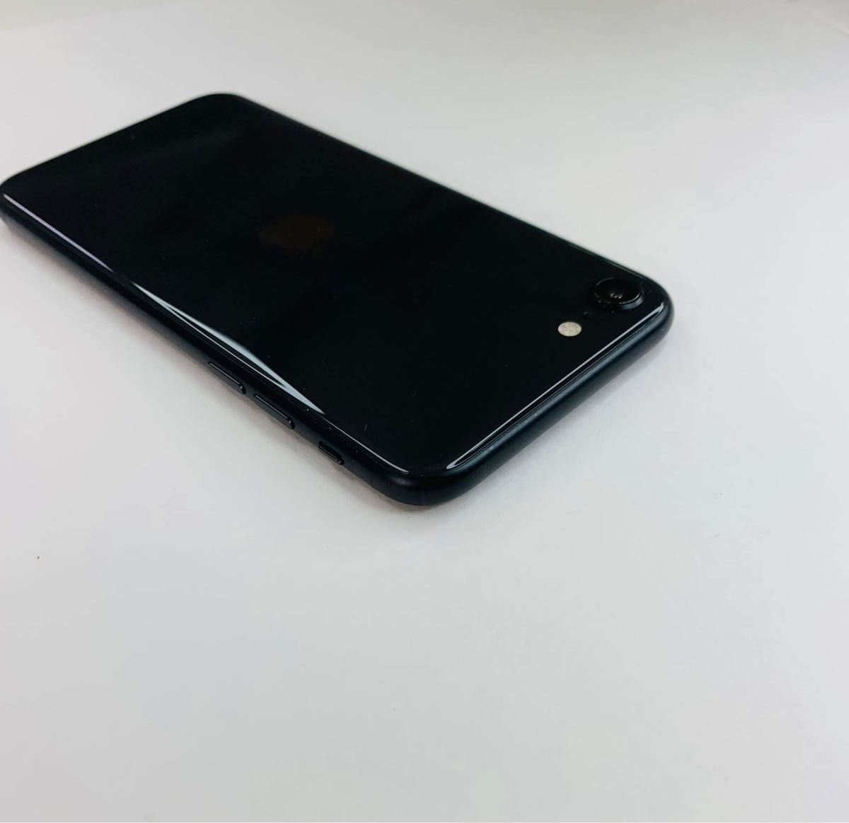 iPhone SE 第2世代 64 GB SIMフリーバッテリー97%|PayPayフリマ