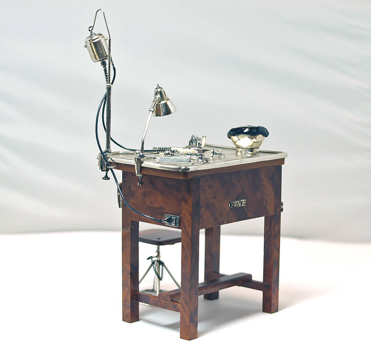  free shipping . price Italy made silver Gold Smith desk 