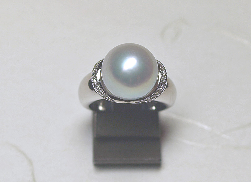  free shipping . price 750WG White Butterfly pearl ring 