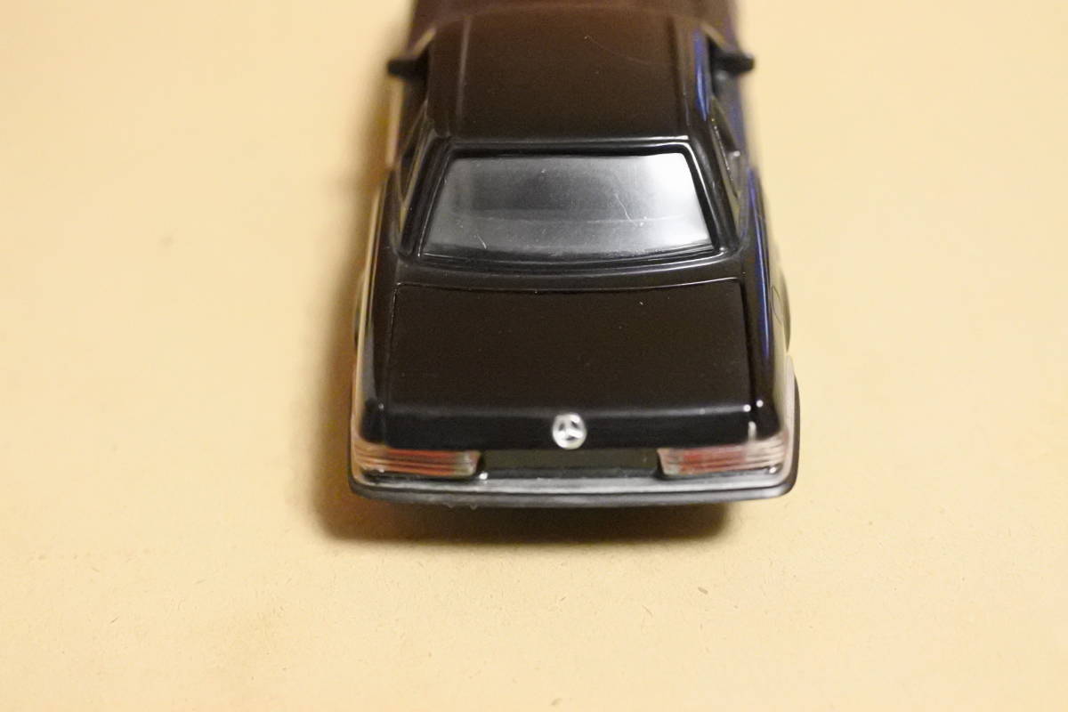 1/35　 NZG　メルセデスベンツ　SLクラス　ブラック　稀少な重厚感のあるモデル　西ドイツ製　レアモデル_画像3