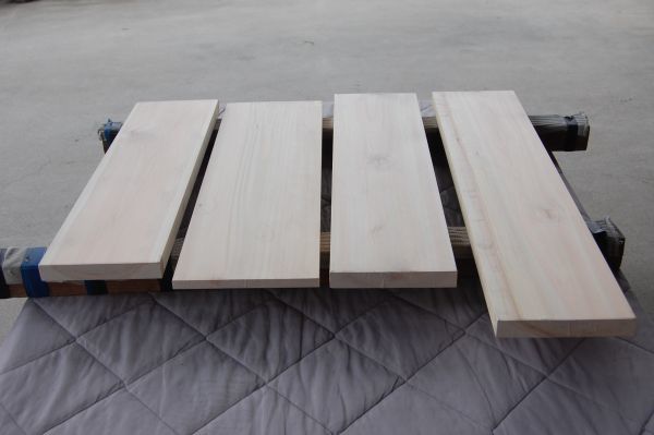 桧 ヒノキ 東農檜 4本で3900円 8年乾燥 角材 材木 木材 新品_画像6