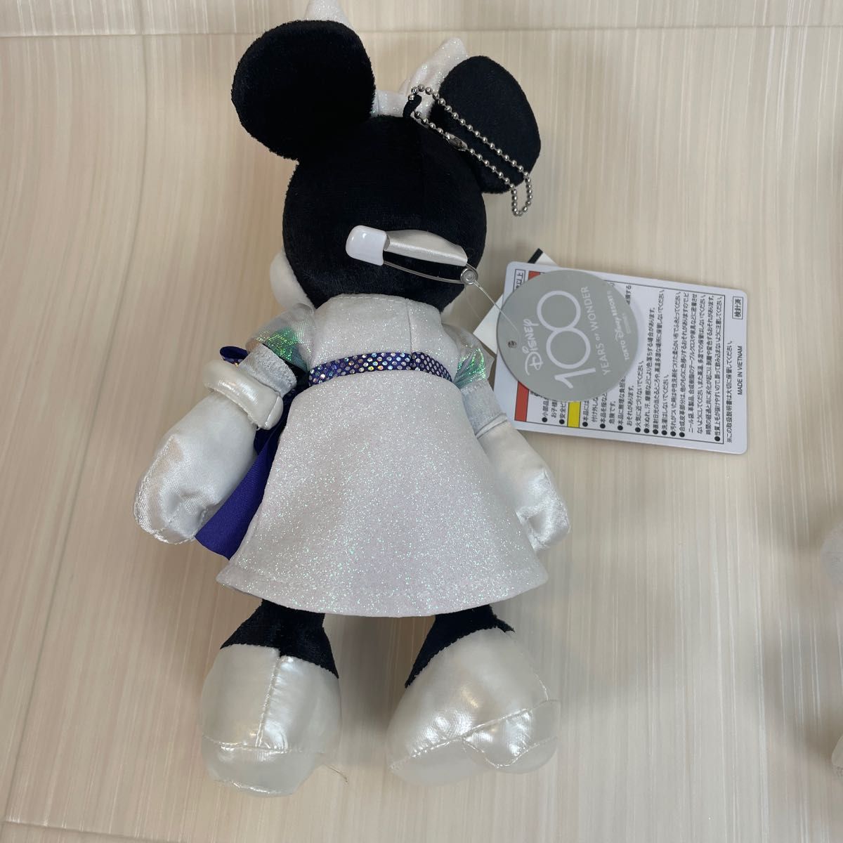 ディズニー100・ぬいぐるみバッジ・ミッキー&ミニー・2点セット・新品 ディズニー100・ぬいぐるみバッジ・ミッキー&ミニー・2点セット・新品