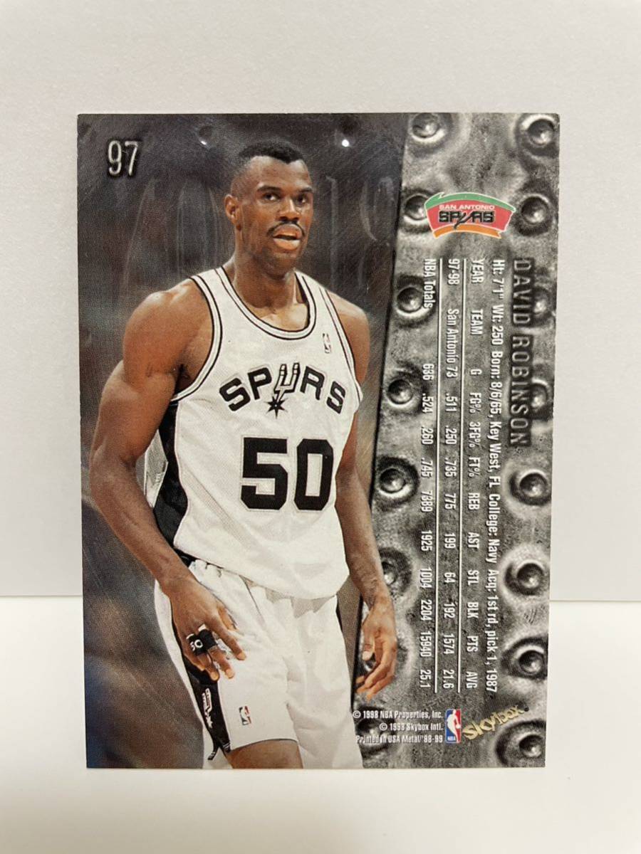 NBAカード　デビット・ロビンソン(VSユーイング)　DAVID ROBINSON ‘98-99 METAL UNIVERSE SKYBOX 【サンアントニオ　スパーズ】_画像3