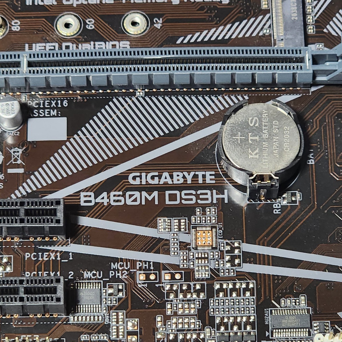 GIGABYTE B460M DS3H IOパネル付属 LGA1200 MicroATXマザーボード 第10