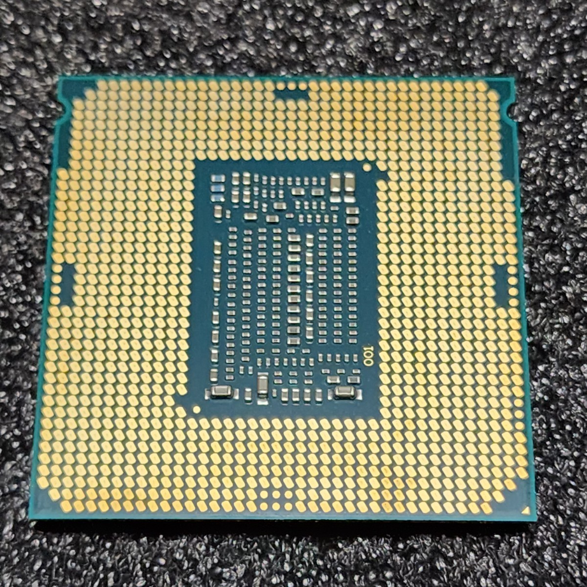 CPU Intel Core i7 8700K 3.7GHz 6コア12スレッド CoffeeLake PCパーツ