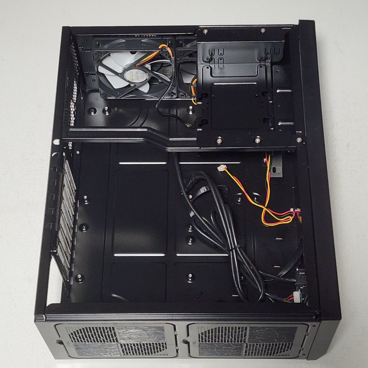 SilverStone Grandia Series SST-GD09B HTPCケース(ATX) ATX電源 SilverStone Grandia Series SST-GD09B HTPCケース(ATX) ATX電源