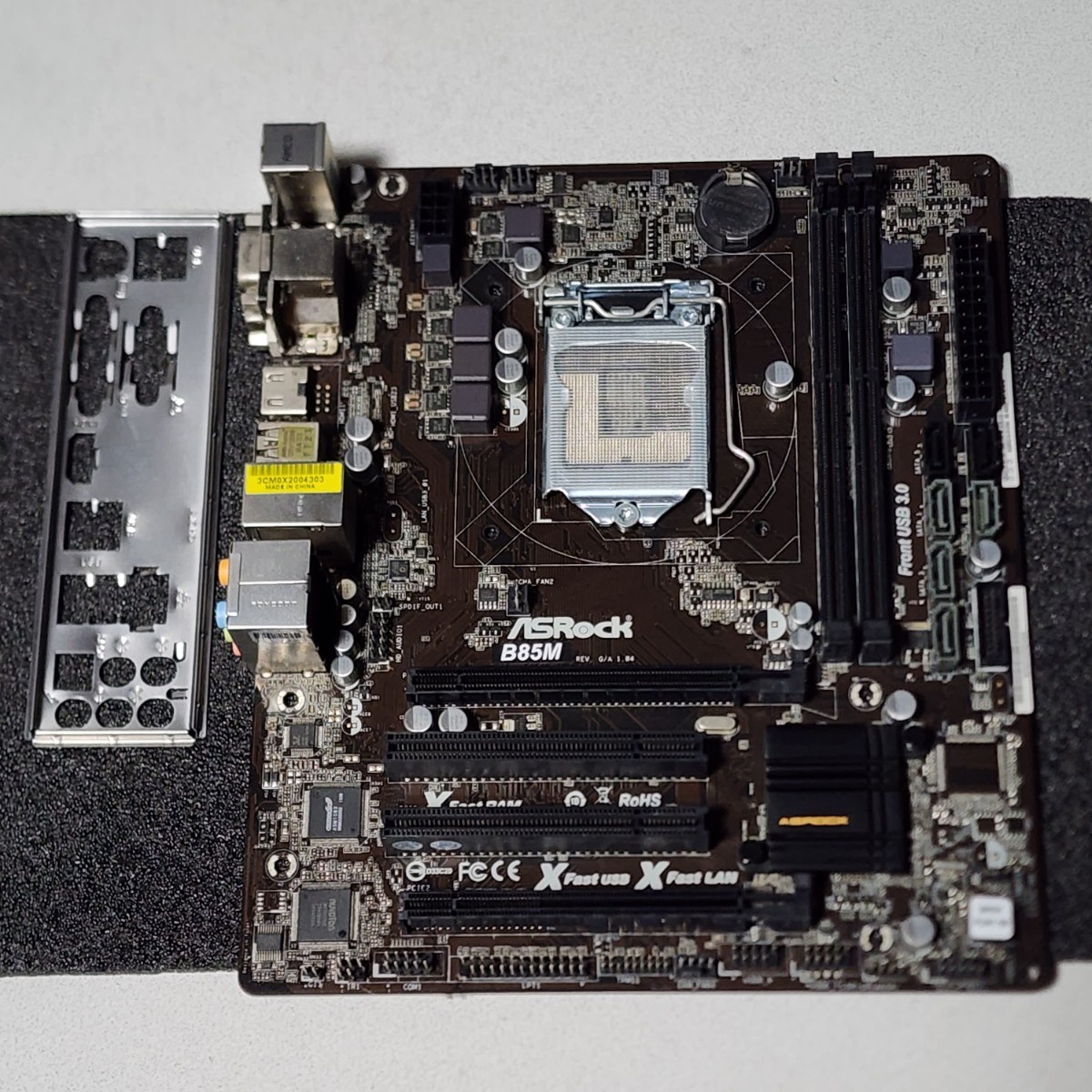 ASRock B85M IOパネル付属 LGA1150 MicroATXマザーボード 第4世代CPU