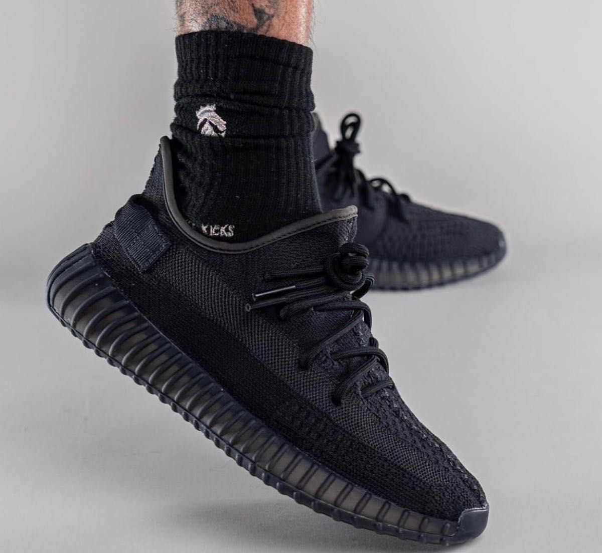 adidas YEEZY Boost Onyx イージーブースト オニキス｜PayPayフリマ