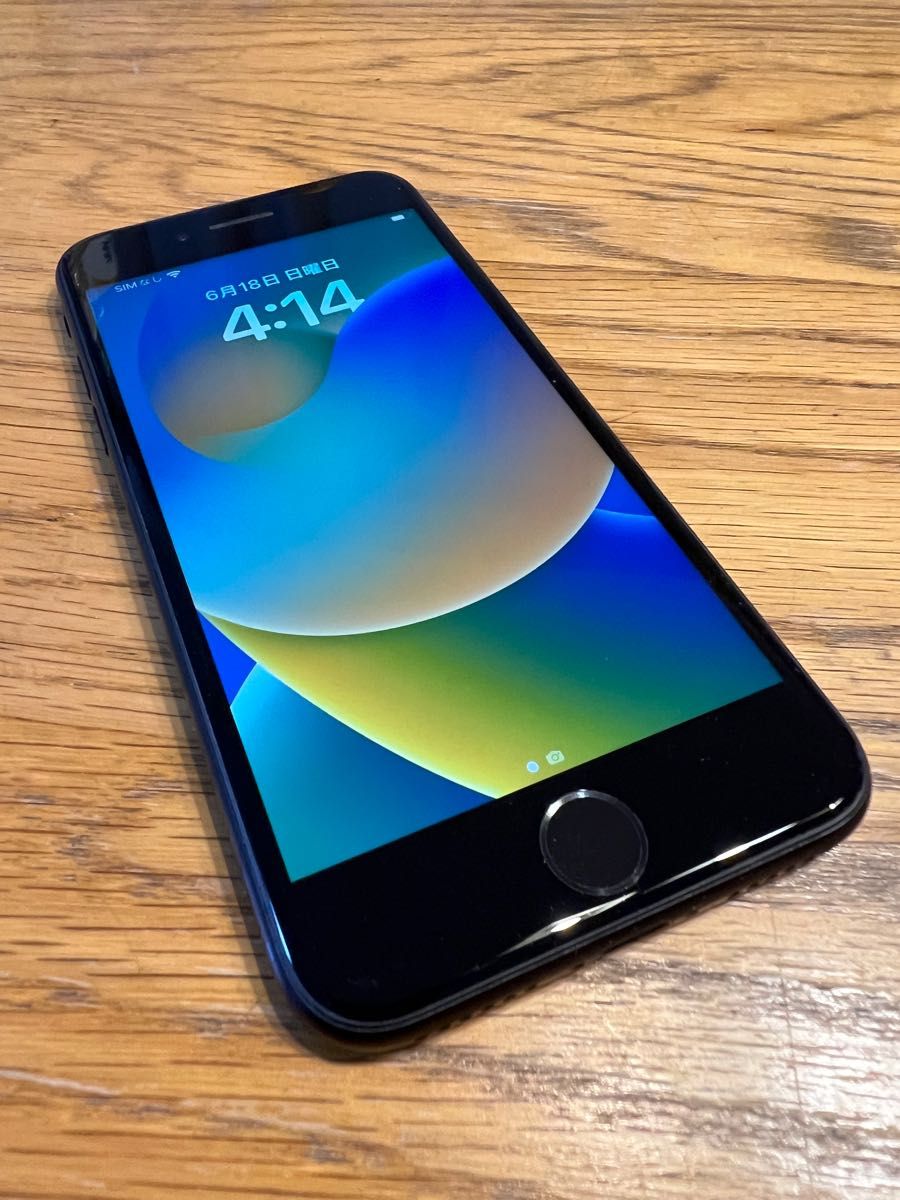 iPhone SE 第2世代 64GB au版 SIMロック解除済み SIMフリー ブラック