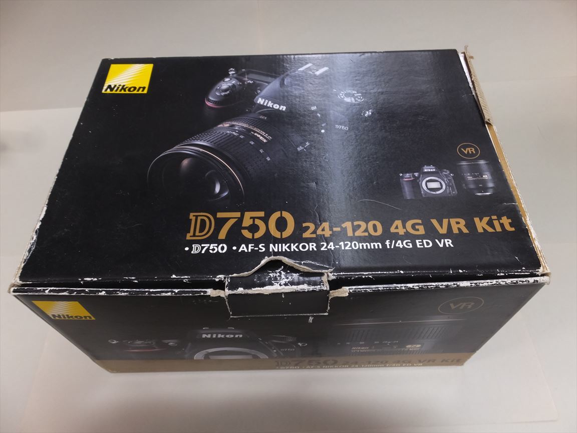 Nikon ニコン D750 デジタル一眼レフ AF-S NIKKOR 24-120mm | top