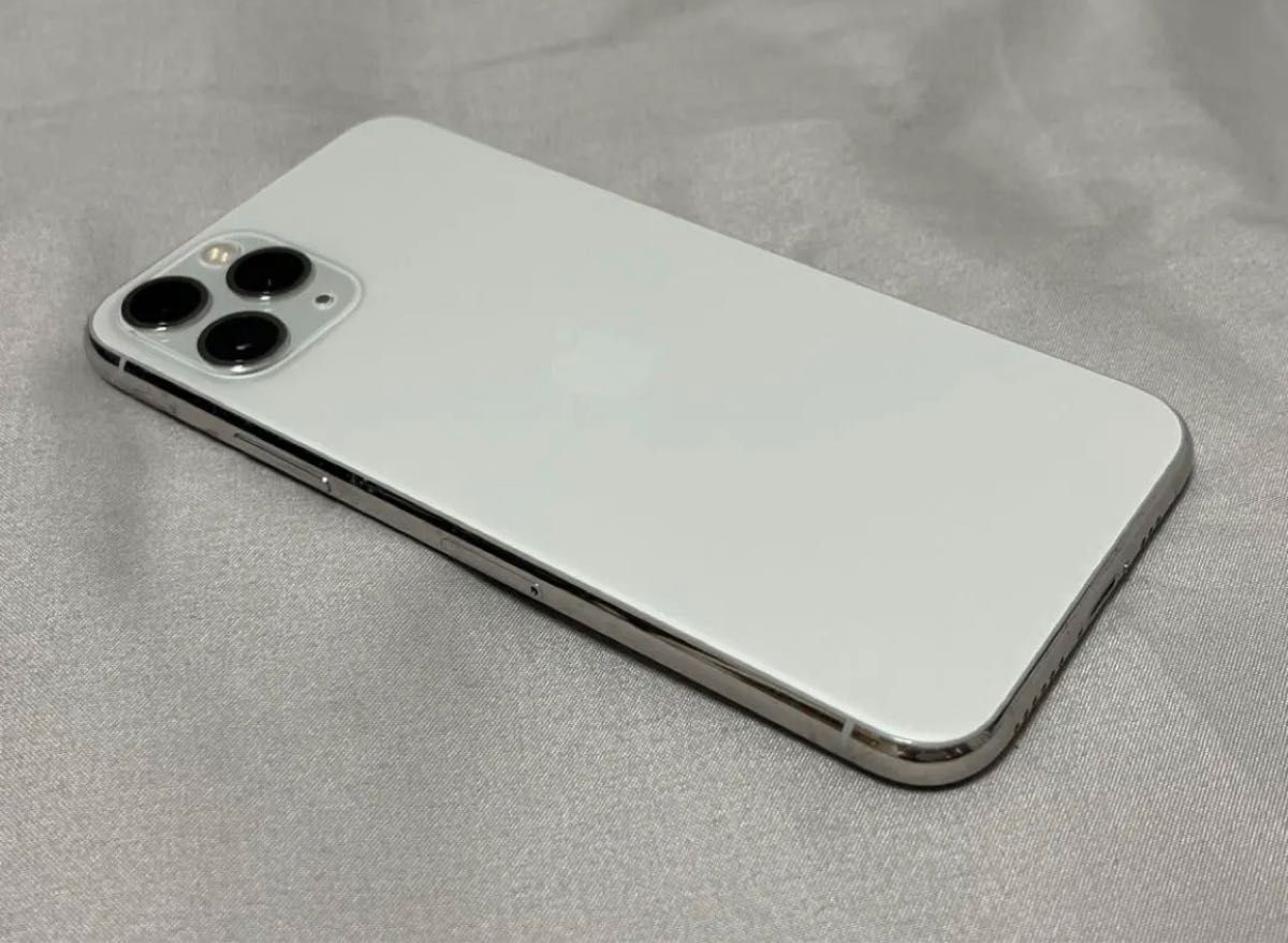 iPhone 11 Pro シルバー 256GB docomo版SIMフリー｜Yahoo!フリマ（旧