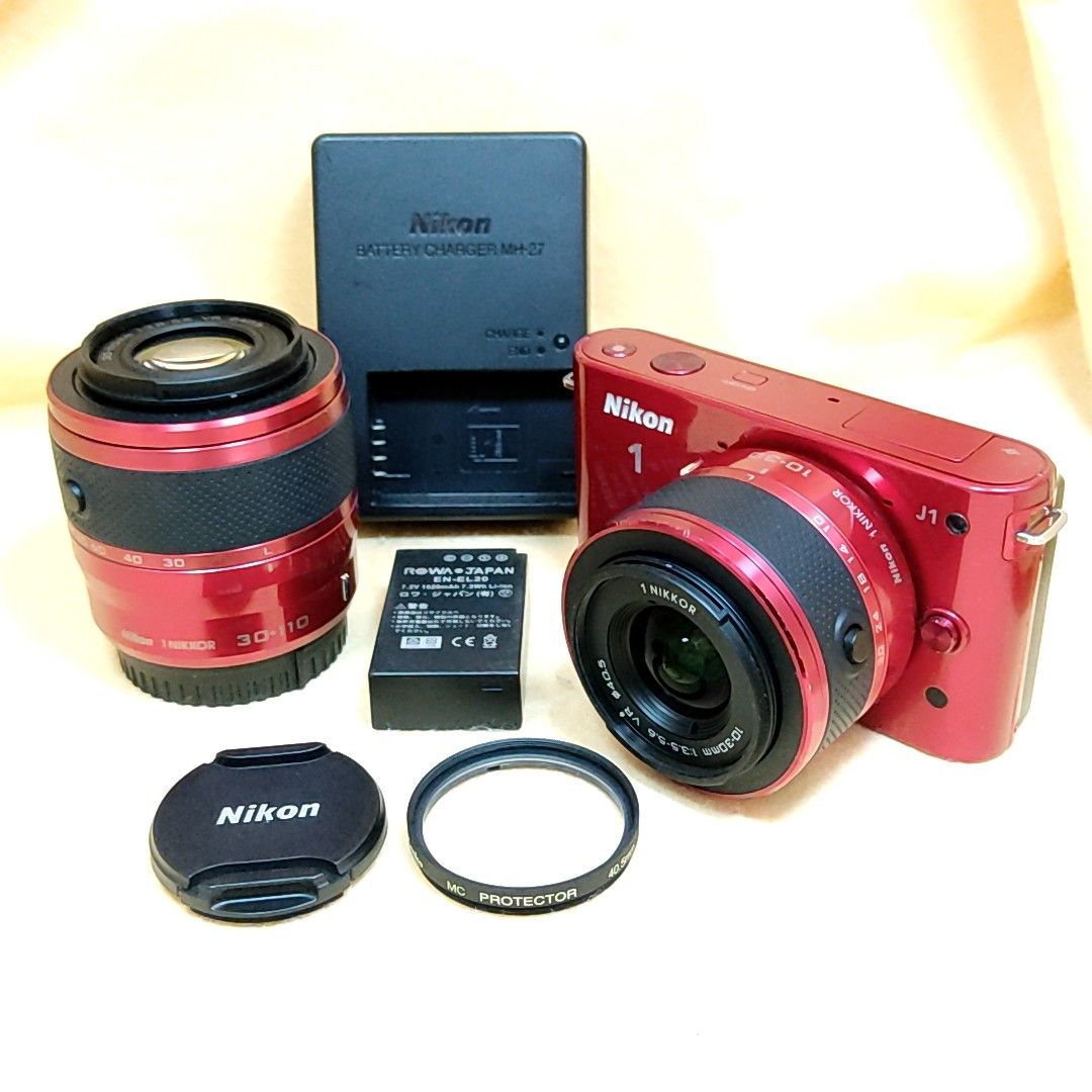 ミラーレス Nikon 1 J1 ダブルズームキット レッド｜PayPayフリマ