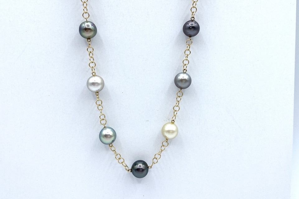 初売り】 白蝶 K18黒蝶 Pearl Black 白 NO.61583 パールネックレス