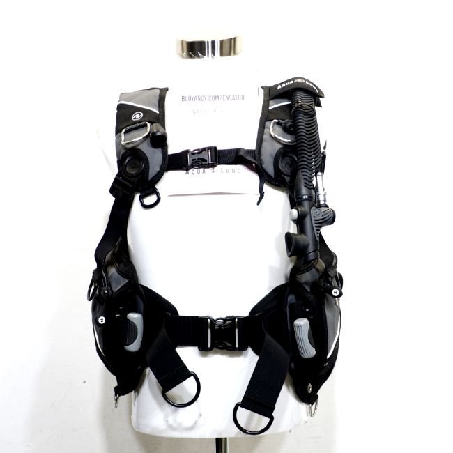 アクアラング アクシオム BCD 日本サイズM(US:SM)定価132,000円(美
