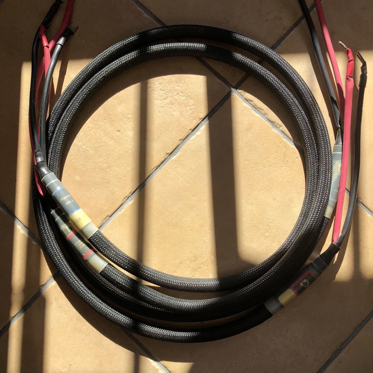 Purist Audio Design AQUEOUS PAD スピーカーケーブル ペア 1.5m Purist Audio Design AQUEOUS PAD スピーカーケーブル ペア 1.5m