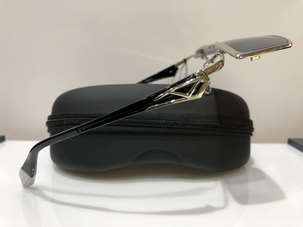 新品!送料無料!サムライ翔 U902 #1 正規品 跳ね上げサングラス FLIP