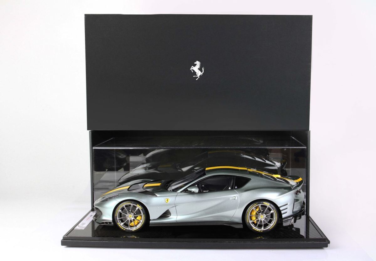 < reservation goods > BBR 1/12 Ferrari 812 Competizione 2021 COBURN grey with racing giallo FLY stripe case attaching Ferrari BBR1215A