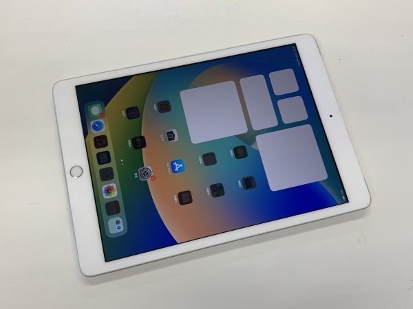 素晴らしい外見 ☆送料無料☆au☆A2198 iPad 32GB☆シルバー