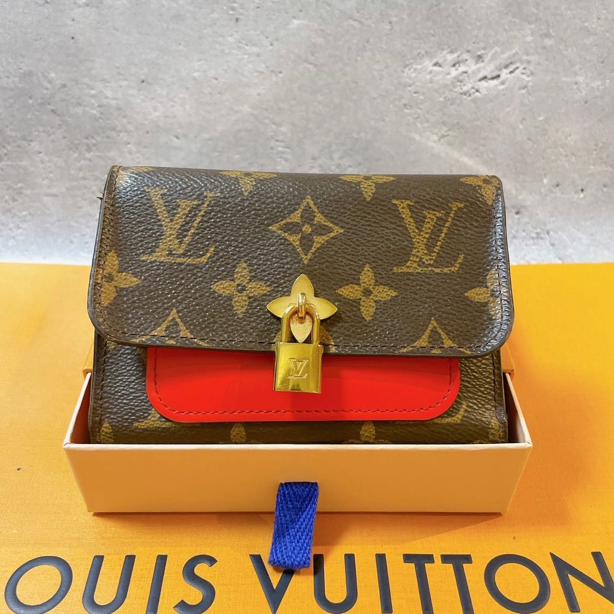 Replica Louis Vuitton M60735 Compact Curieuse Wallet Monogram