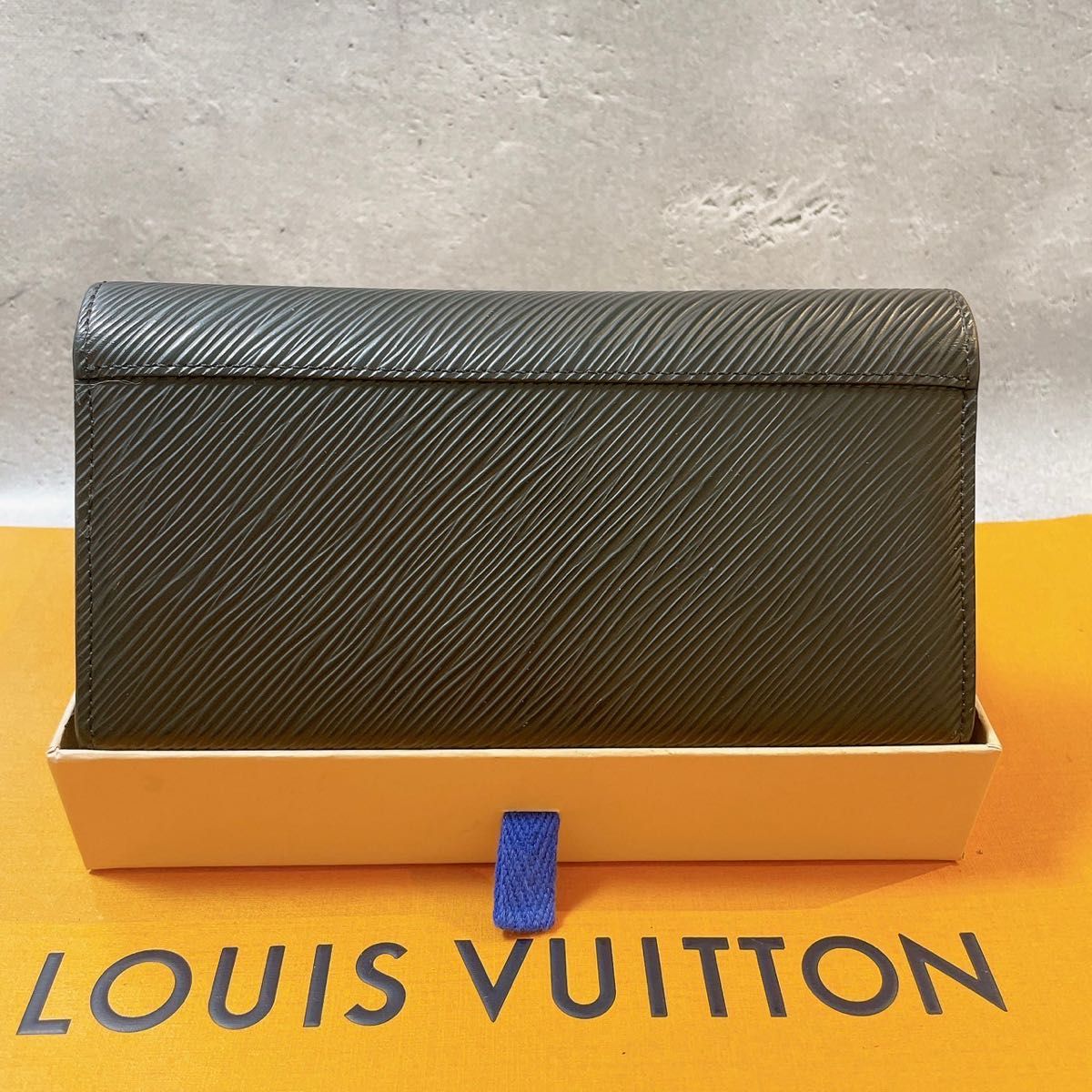 LOUIS VUITTON ルイヴィトン モノグラム ポルトフォイユ ツイスト 長