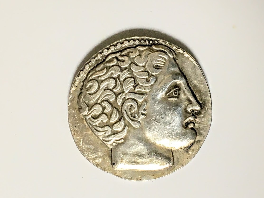 レプリカ 馬 ペロロス アポロ アレス 古代ギリシャ 銀貨 硬貨 コイン 350BC アンティーク キーホルダーペンダントお守りなどに G44_画像1