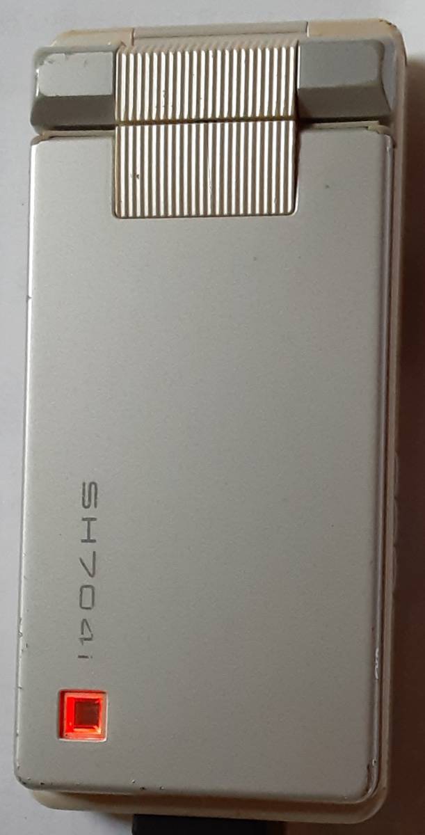 SH704i ホワイト docomo ドコモ FOMA 簡易動作確認＆簡易清掃＆初期化OK 携帯電話 中古品 ガラケー ケータイ 3G SHARP シャープ 領収書発行の画像9