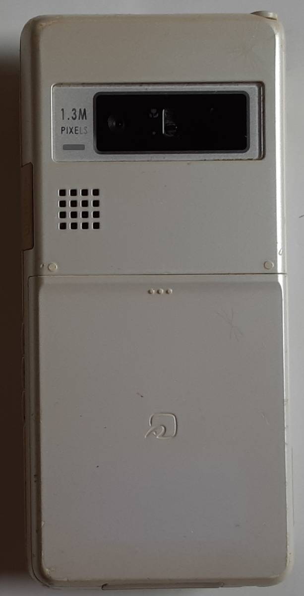 SH704i ホワイト docomo ドコモ FOMA 簡易動作確認＆簡易清掃＆初期化OK 携帯電話 中古品 ガラケー ケータイ 3G SHARP シャープ 領収書発行の画像7