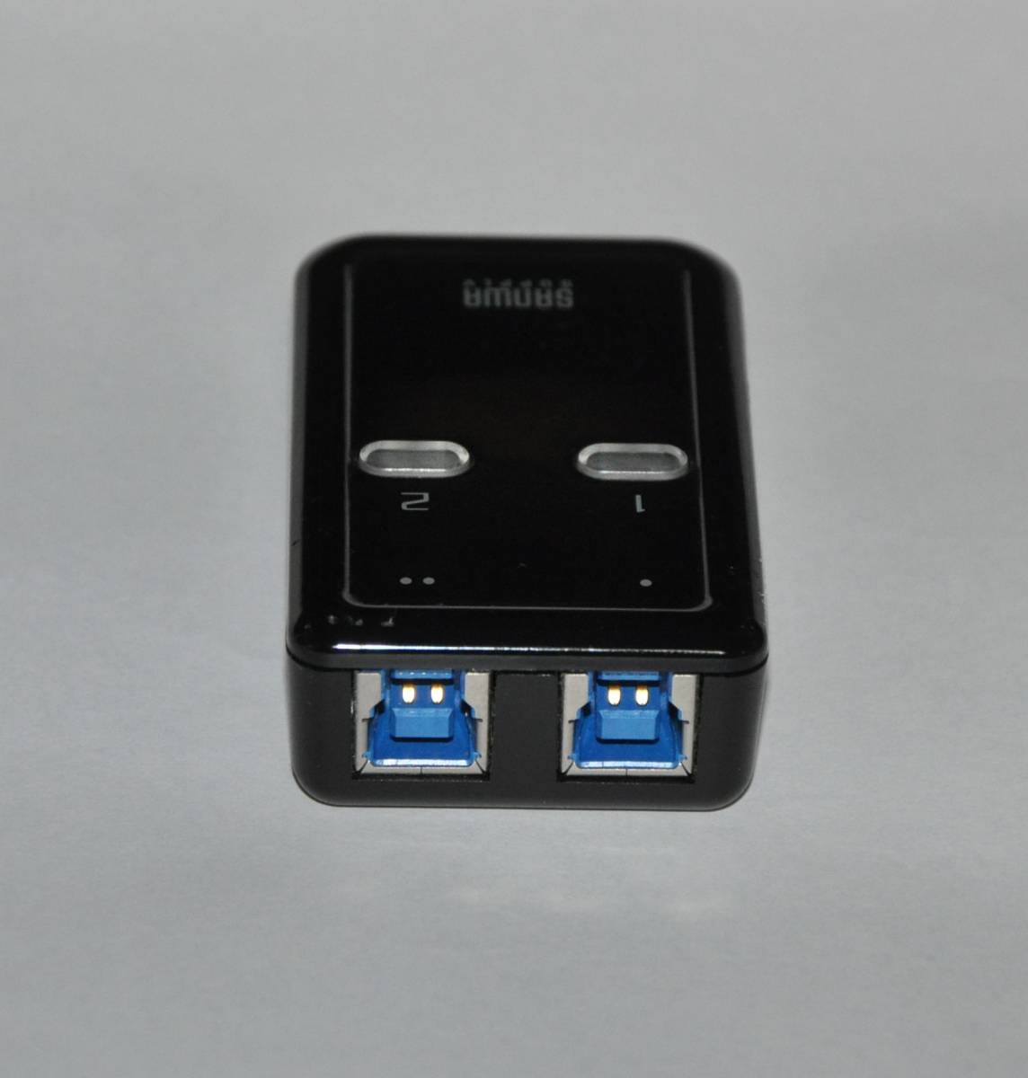 「2台のパソコン」で「1台のUSB3.1/3.0機器」を切り替えて共有できる「USB3.0切替器」 SANWA USB3.0切替器(2回路)「SW-US32」 (動作確認済)_画像1