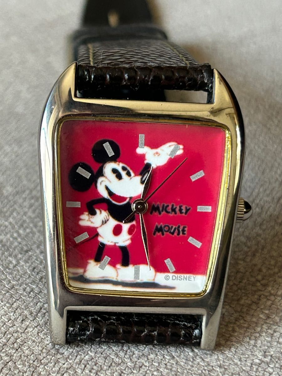 ミッキーマウス　腕時計（電池交換済み）