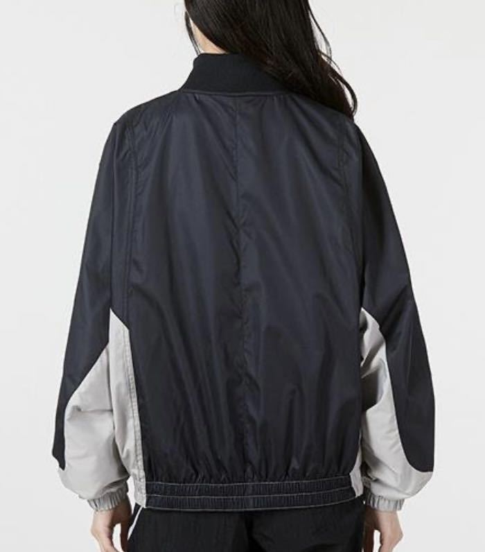 NIKE lady's XL air max u-bn jacket AIR MAX[DM5085-010]
