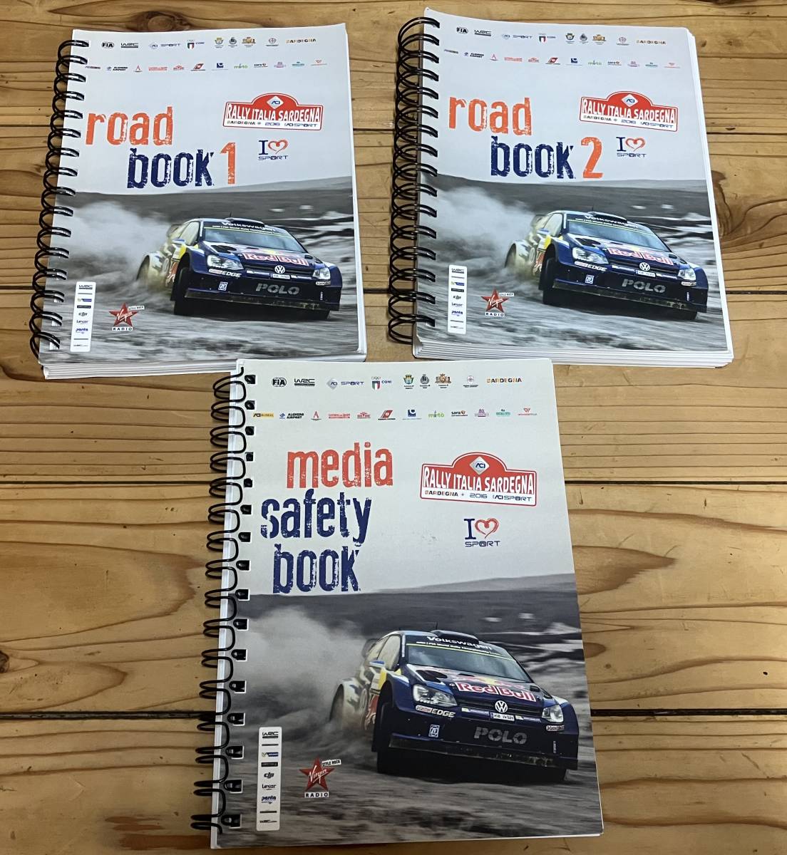  не продается FIA WRC 2016 Rally Италия sa Rudy ni Arrow do книжка & носитель информации безопасность книжка Volkswagen Polo R Red Bull VW