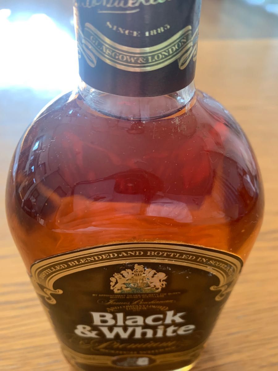 古酒 Black&White プレミアム スコッチ ウイスキー 750ml 43 古酒 Black&White プレミアム スコッチ ウイスキー 750ml 43