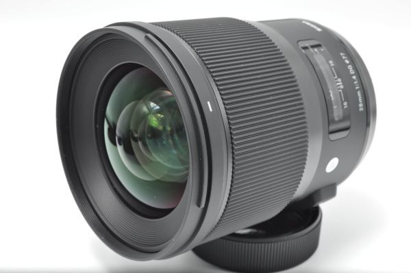 【新品級の極上美品/動作◎】SIGMA 28mm F1.4 DG HSM Art NA　シグマ_画像2